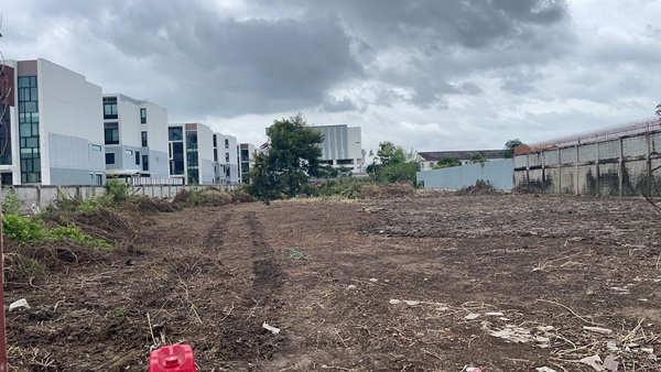 เช่า/ขายที่ดิน 4 ไร่ เศษ กิ่งแก้วซอย 19 ทำเลดี ใกล้ถนนใหญ่กิ่งแก้ว 8 เลน 200ม. สมุทรปราการ (ที่ดินสีแดง) โทร 081-8017208